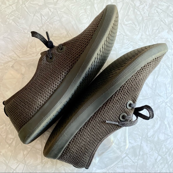 RETIRED Allbirds Tree Skipper Sneakers in Charcoal 8 - Picture 5 of 11